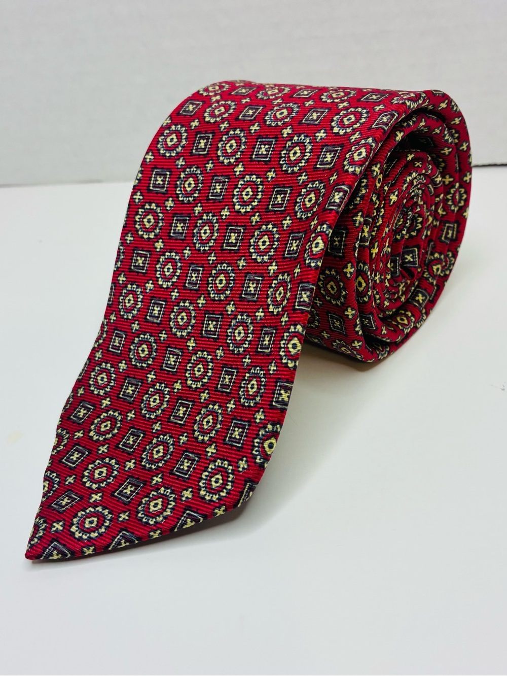 Vintage Polo by Ralph Lauren Silk Tie Red Geometric Medallion 3" Slim 57" USA